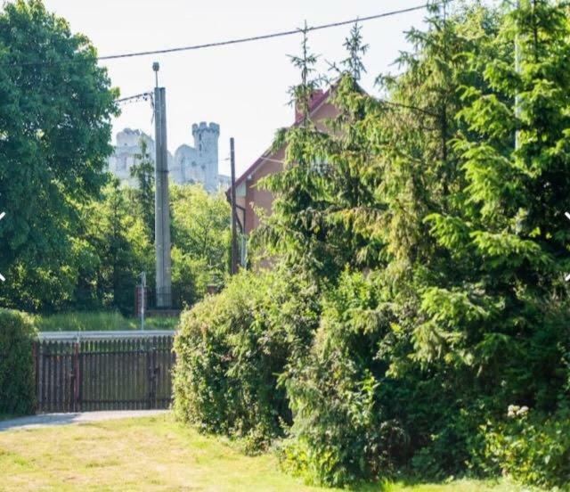 Pokoje Przy Zamku Podzamcze  Bagian luar foto